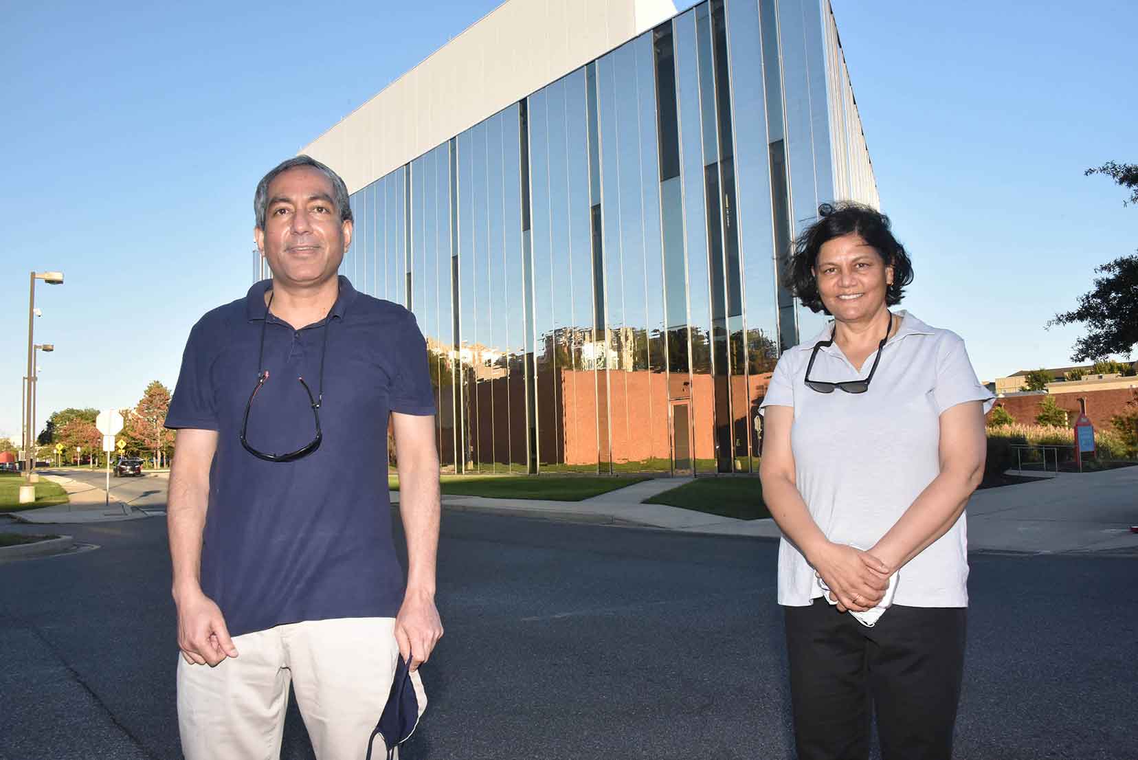 (L-r) Dr. Gour Pati and Dr. Renu Tripathi, co-directors for the DoD Center of Excellence in Advanced Quantum Sensing, celebrated the five-year research initiative with officials of the U.S. Department of Defense during a March 2 virtual meeting. The research is funded by a $7.5 million DoD research grant. 