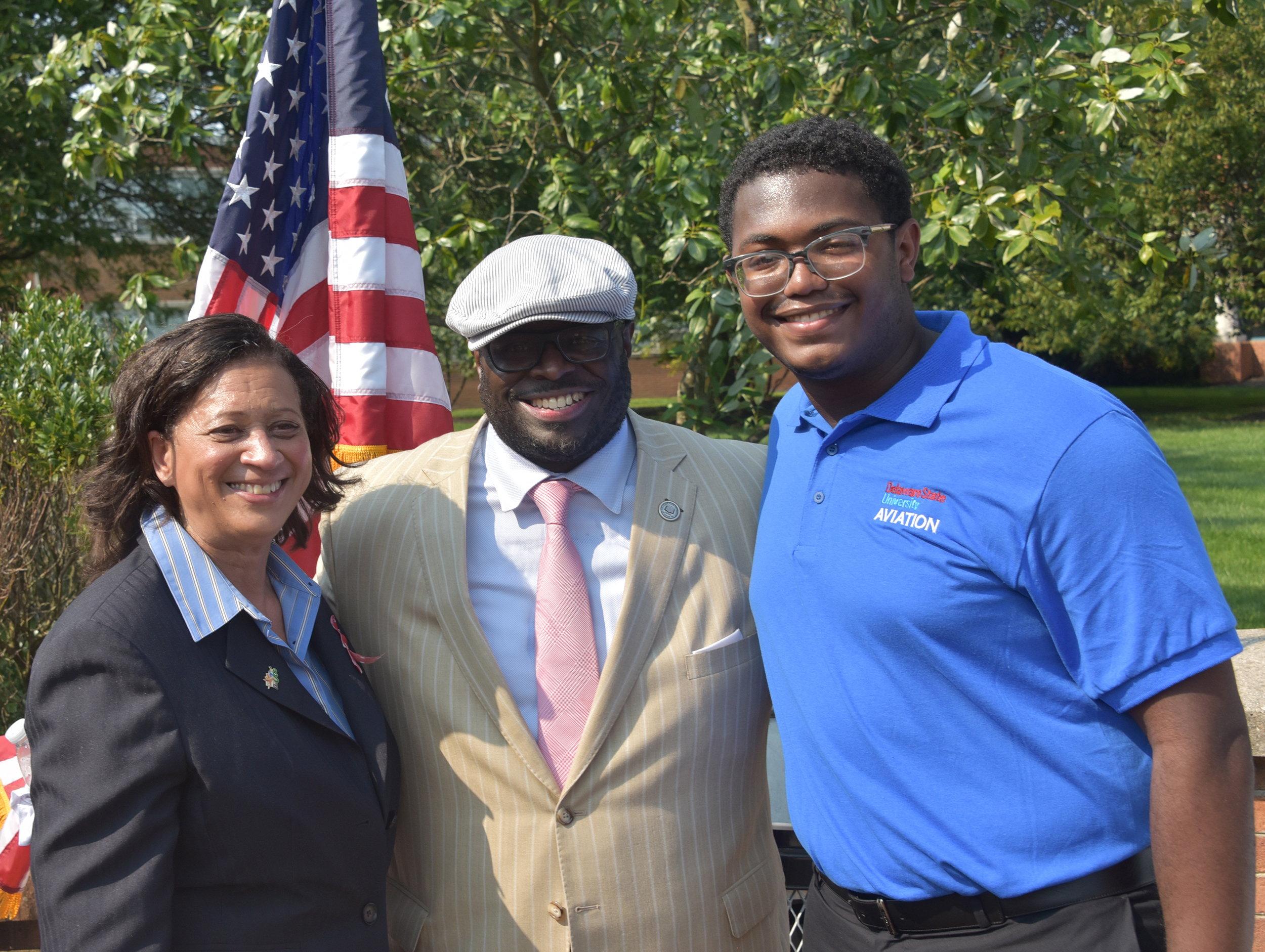 (L-r) Dr. Joi Spraggins of the Legacy Academy, University President Tony Allen, and scholarship recipient Preston Stanberry.