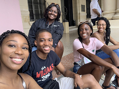 (L-r) Jewel Phillips, Austin Williams, NIa Pope, Rebecca Altidor and Fatima Edwards enjoying Cuba. 