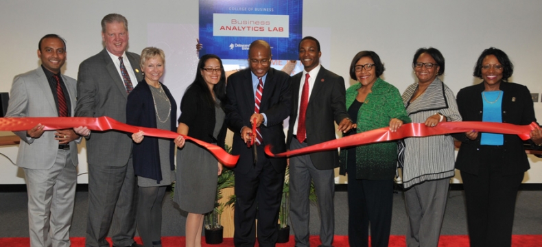 College of Business Opens New Business Analytics Lab