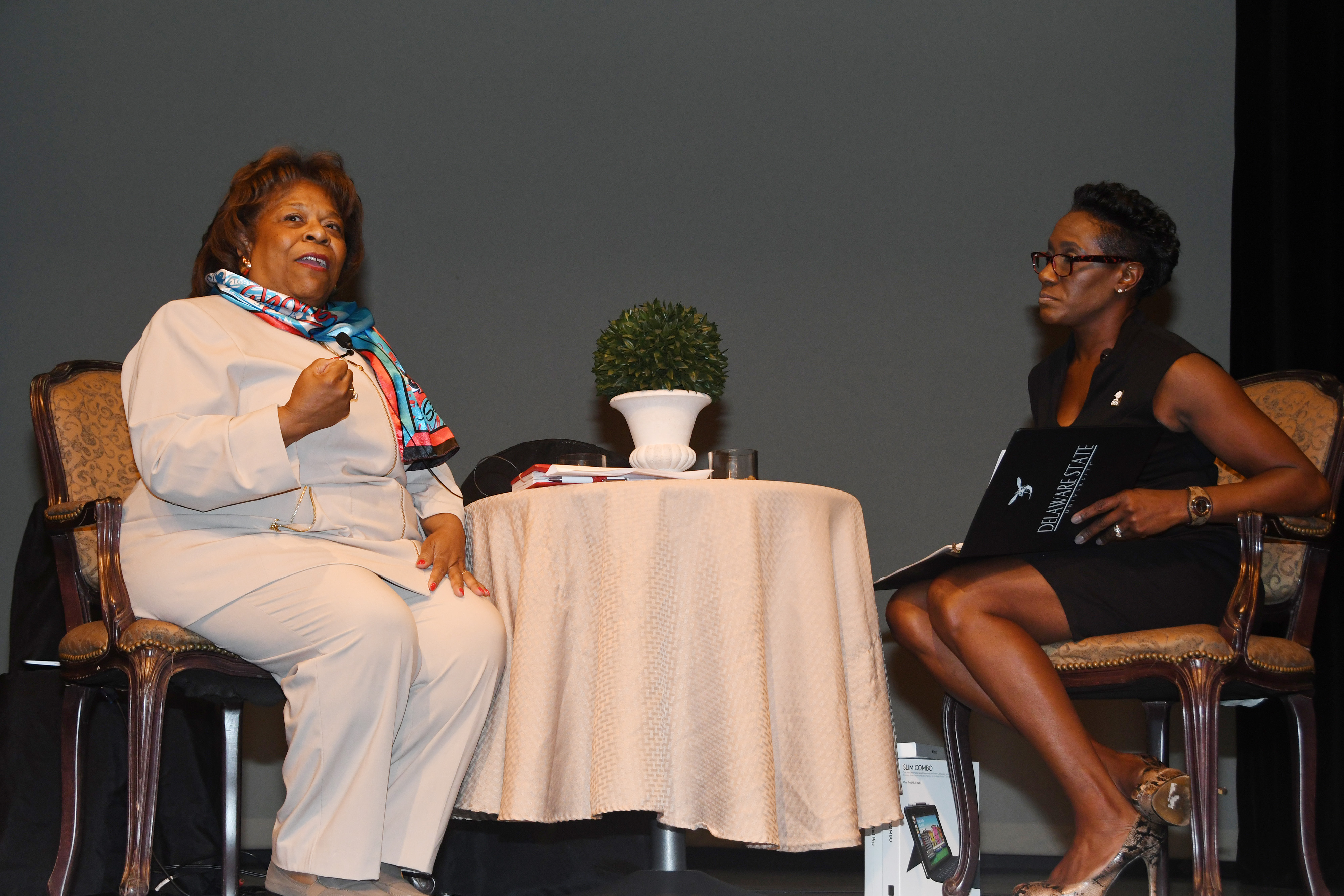 DSU President Wilma Mishoe (L) shares her vision and priorities for the University during the Q&A portion the Faculty Opening Institute, facilitated by Dr. Francine Edwards, dean of the College of Humanities, Education and Social Sciences.