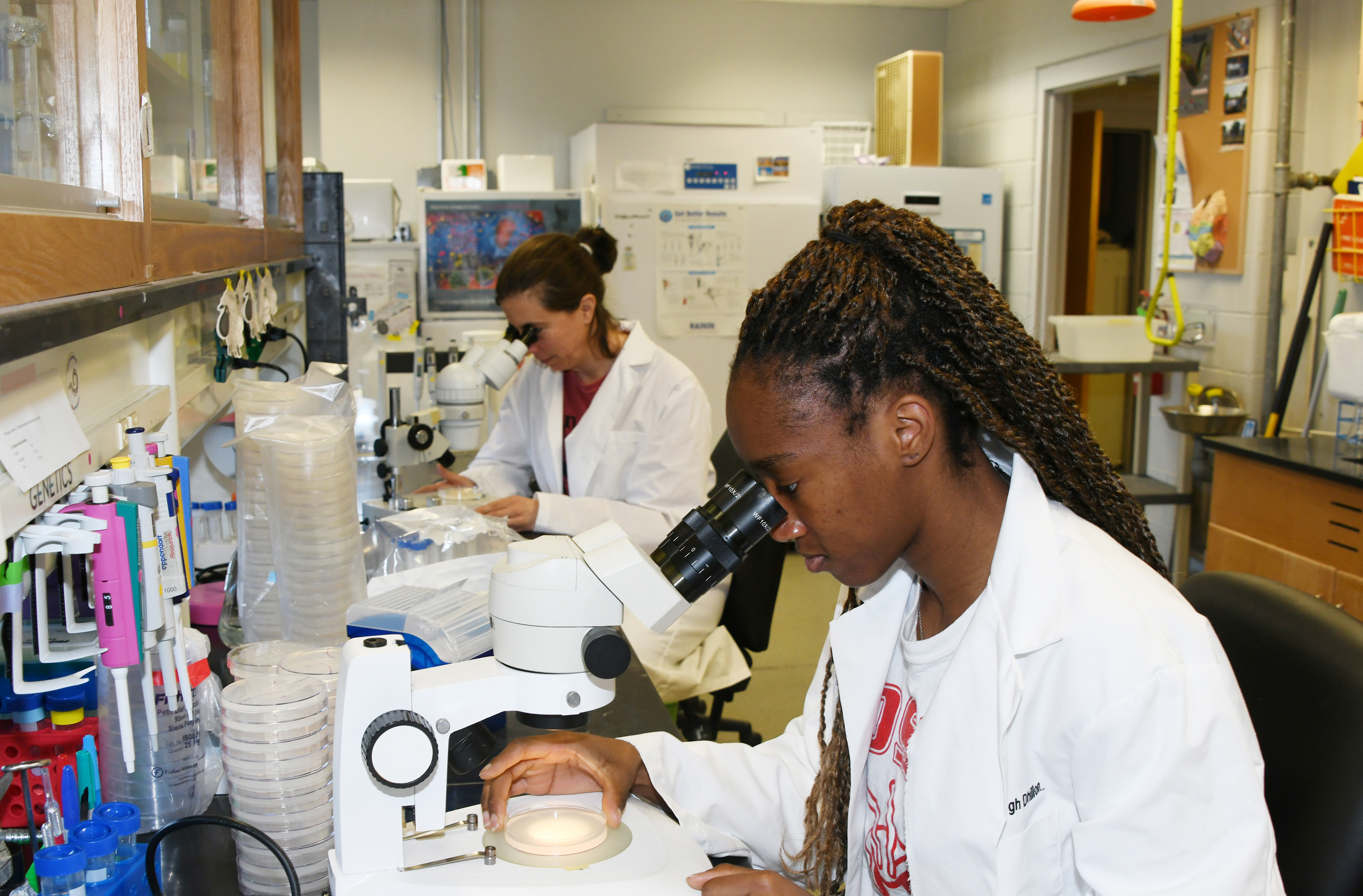 Delaware State University students will now have the opportunity to received biomedical research training that will prepare them for Ph.D. programs and careers as the result of a recent almost $2 million grant from the National Institute of General Medical Sciences.