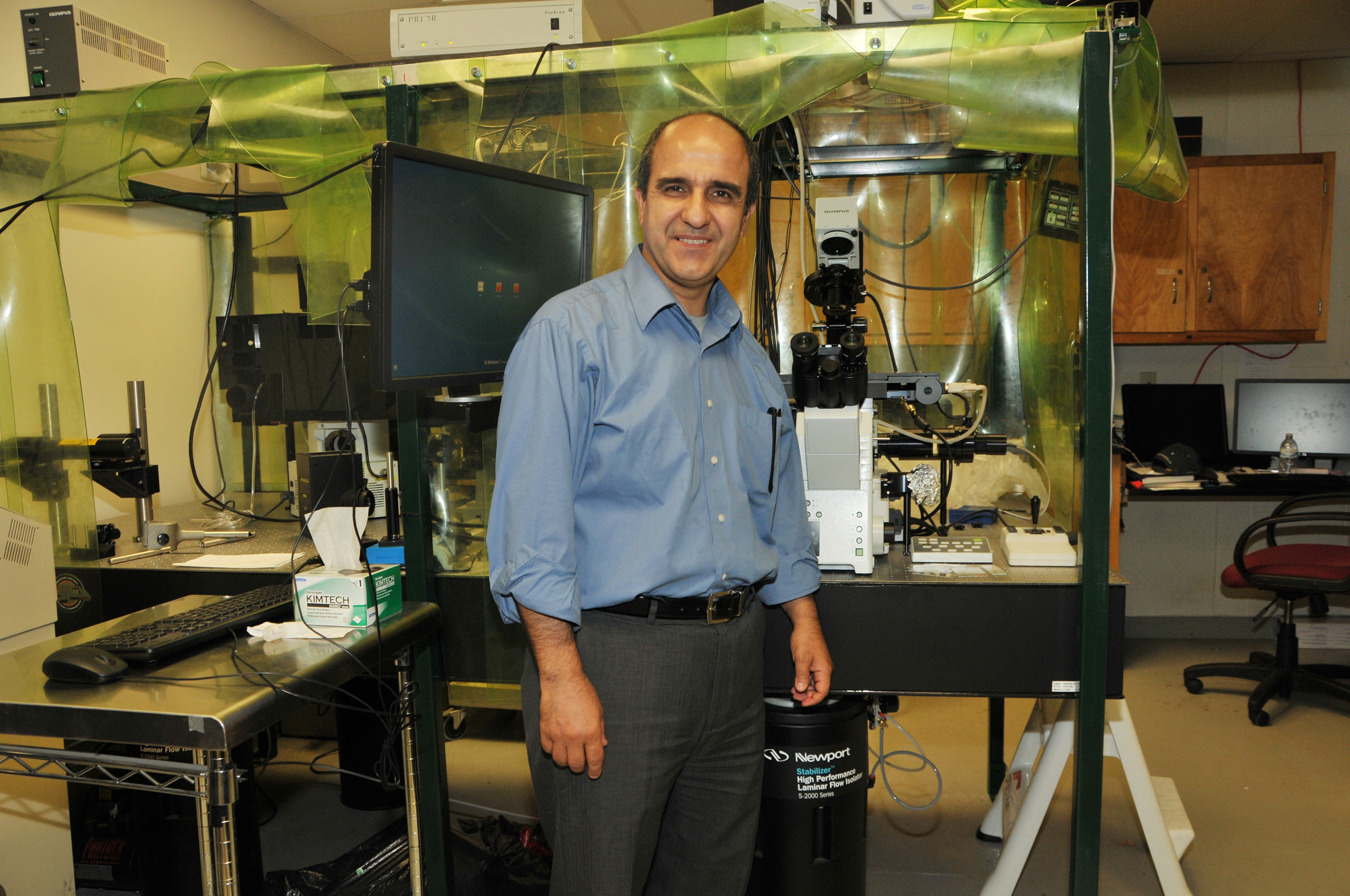 Dr. Hacene Boukari, Professor of Optics, has been awarded a $750,000 research grant to study engineered nanoparticles and develop laser-based techniques to do so effectively. 