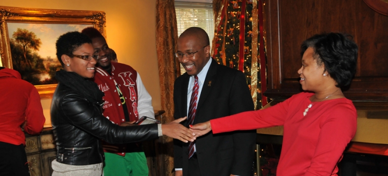 President and 1st Lady Hold Holiday Reception for Students