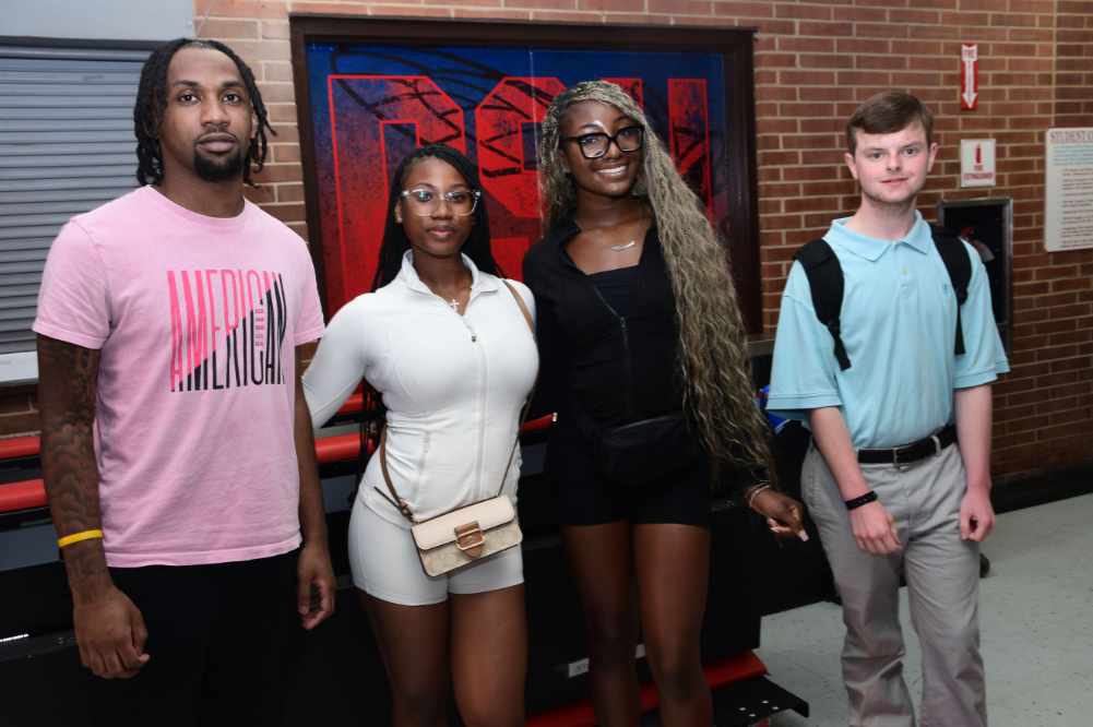 (L-R) Class of 2029 Hornets Braylea Harper, Alioyh Chelsea Adedapo, Abigail Obiora and Austin Maxfield pose for a photo during Welcome Days. 