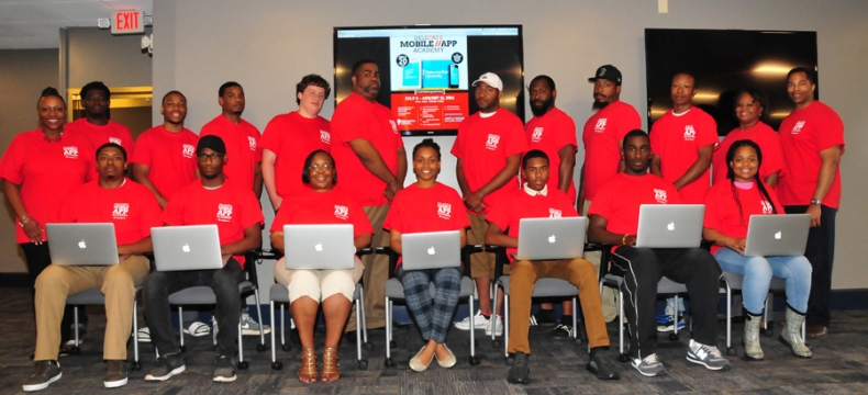 DSU Launches Mobile App Boot Camp Six-Week Course