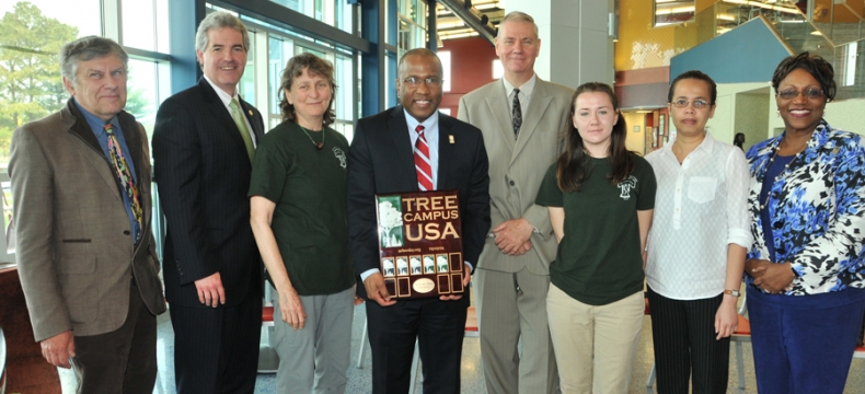 DSU Celebrates Earth Day; Tree Campus USA Reaffirmed